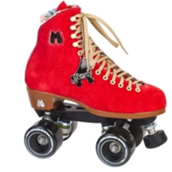 moxi Other - Moxi roller skates. Fits wmns 7, 7 1/2